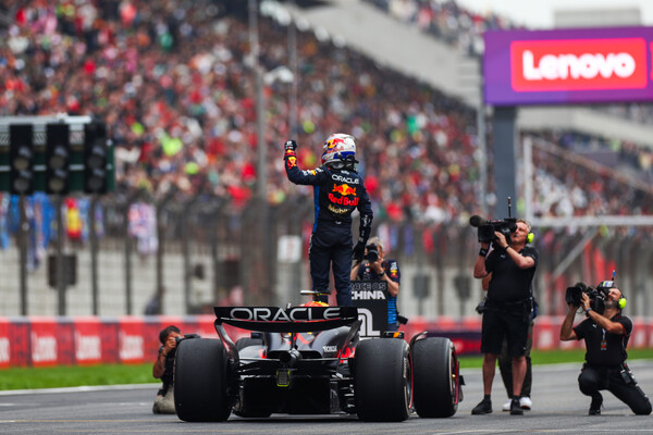 막스 페르스타펜이 2024 F1 제5전 중국 GP에서 폴 투 윈으로 시즌 4승, 통산 58승을 거뒀다. 사진=레드불
