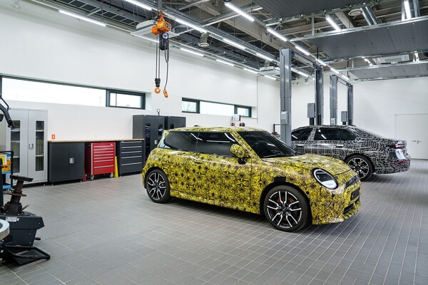 ‘BMW 그룹 R&D 센터 코리아’의 차량 실험실. 사진=BMW 그룹 코리아